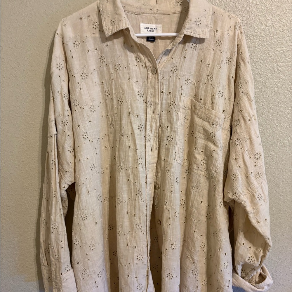 American Eagle Oversized Eyelet Button Down Shirt Beige Size L